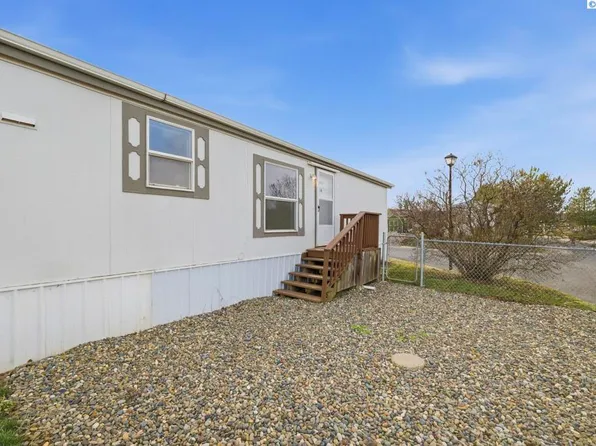 260 NW Golden Hills Dr Space 43, Pullman, WA 99163