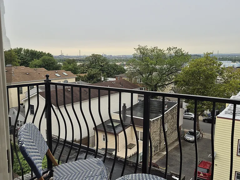 499 Liberty Ave #PRIVATE ROOM — Photo 15