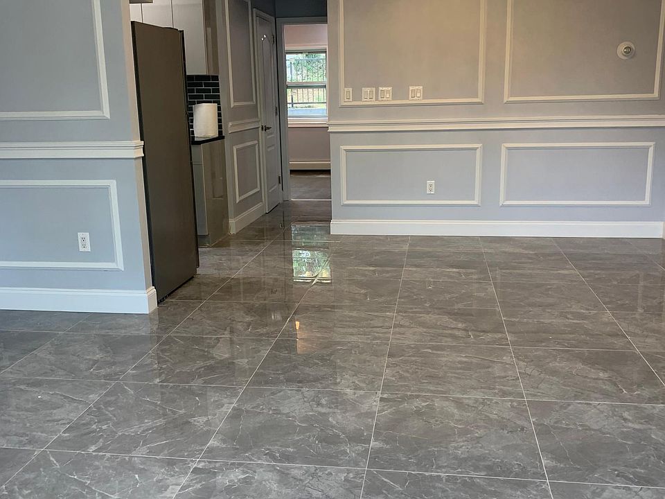 1st image of 216 Tompkins Ave #1