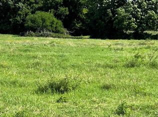 399 Prune Rd, La Grange, TX 78945