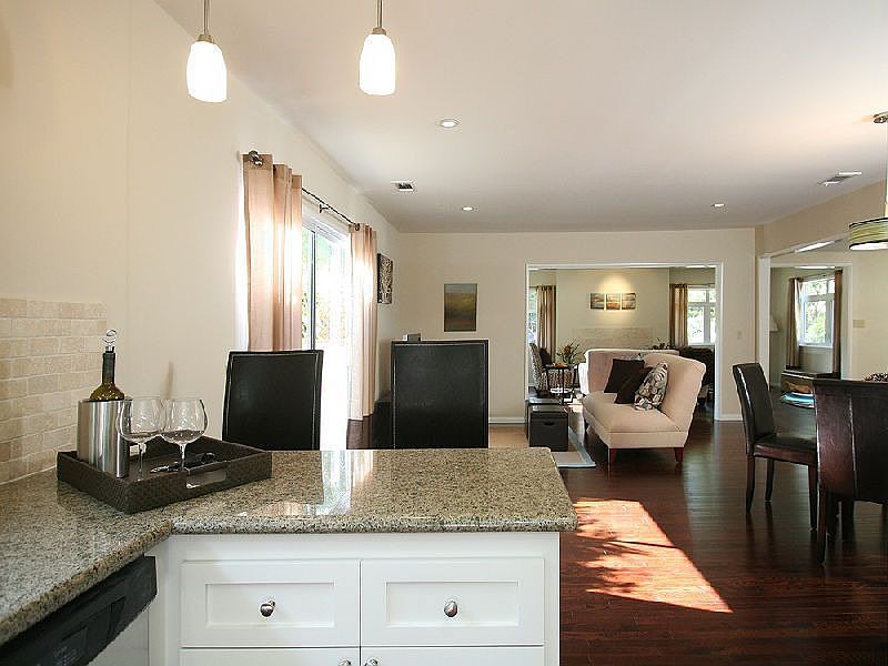 2nd image of 410 S Parkwood Ave