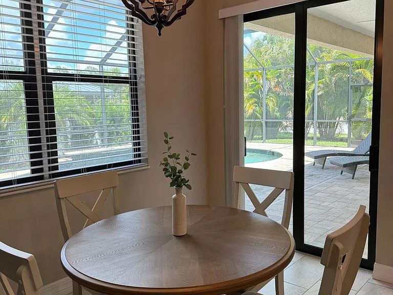 332 Coral St — Photo 6
