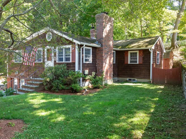 5 Mansion Rd, Wayland, MA 01778