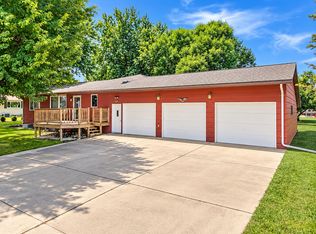 431 Spring St, Tracy, MN 56175