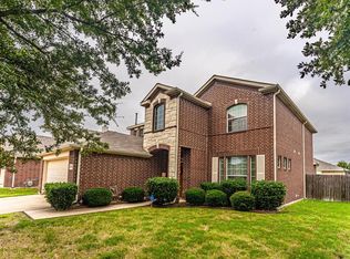 2748 Park Pl, Grand Prairie, TX 75052