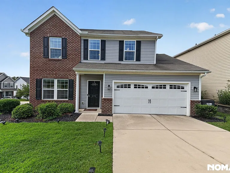 676 Twisted Oak Ct — Photo 1