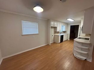 1816 W Spring Valley Rd, Hewitt, TX 76643