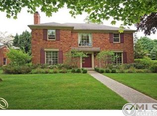 7 Stratford Pl, Grosse Pointe, MI