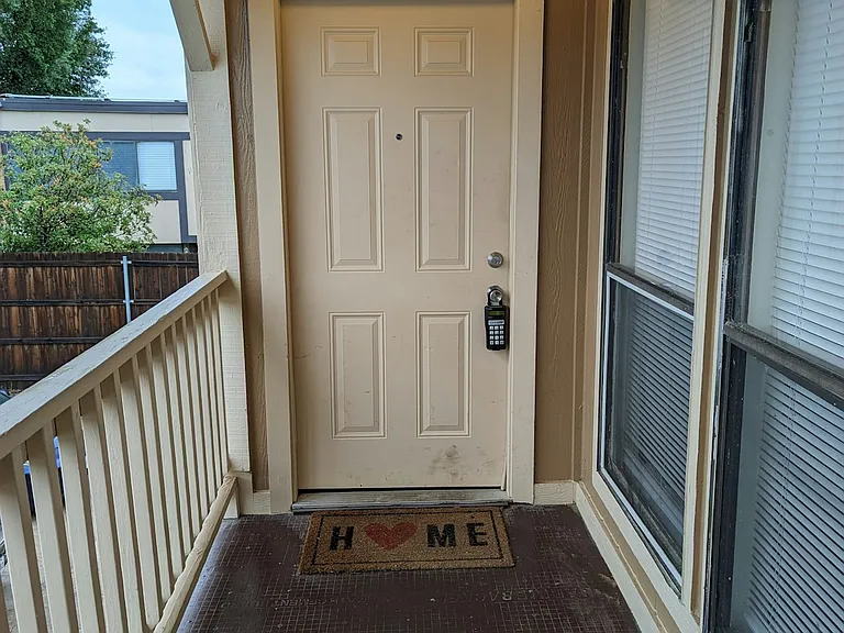 8109 Foxfire Ln #C — Photo 10