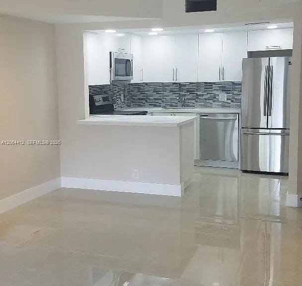 8290 Lake Dr #209 — Photo 5