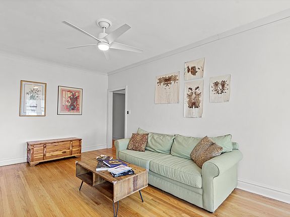4th image of 1906 S Lawndale Ave