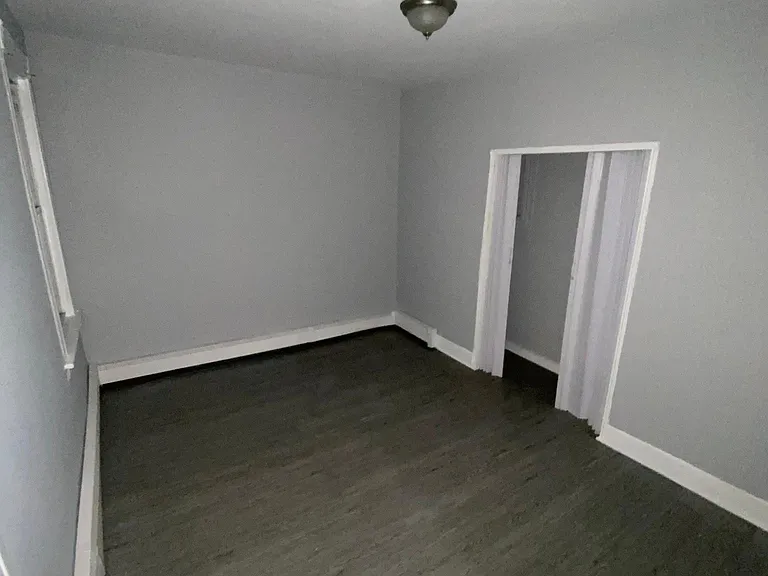 240 Lexington Ave #9 — Photo 6
