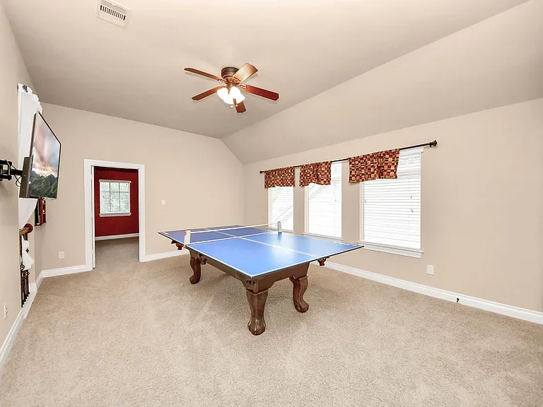 1715 Gladden Way — Photo 17