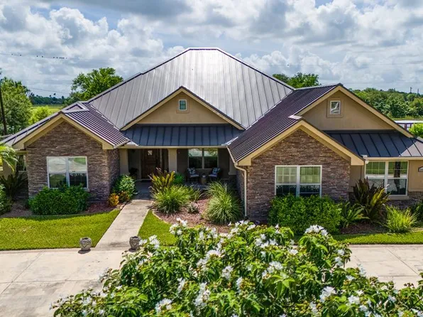 34425 Island Estates St, San Benito, TX 78586