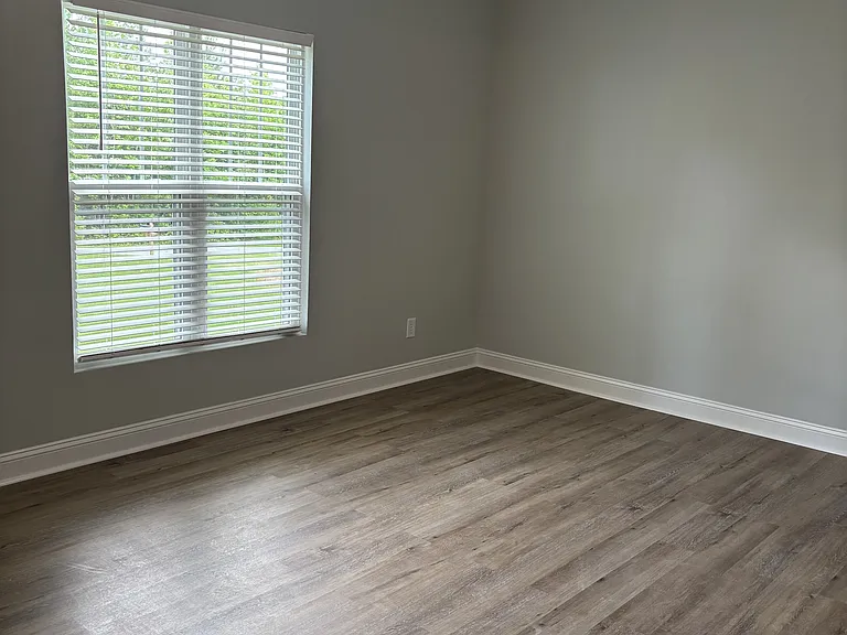 718 S Pleasant Coates Rd — Photo 10