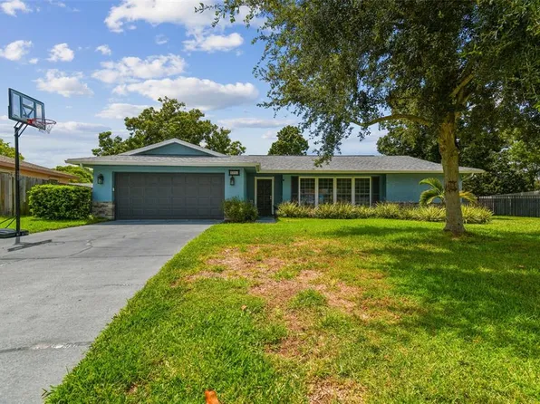 3264 Springwood Dr, Clearwater, FL 33761