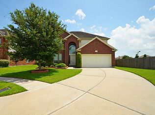 9106 Sunny Brook Ln, Pearland, TX 77584