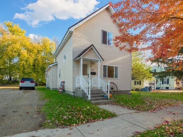 2440 Bangs St, Marinette, WI 54143