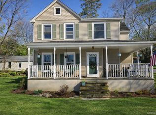 90 S Middletown Rd, Pearl River, NY 10965