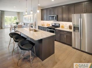 30 Hyacinth Ln, Monroe Township, NJ
