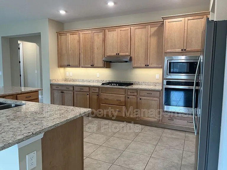 10376 SW 99th St — Photo 27