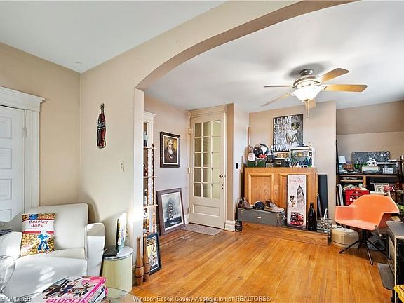 4th image of 39 Russell St