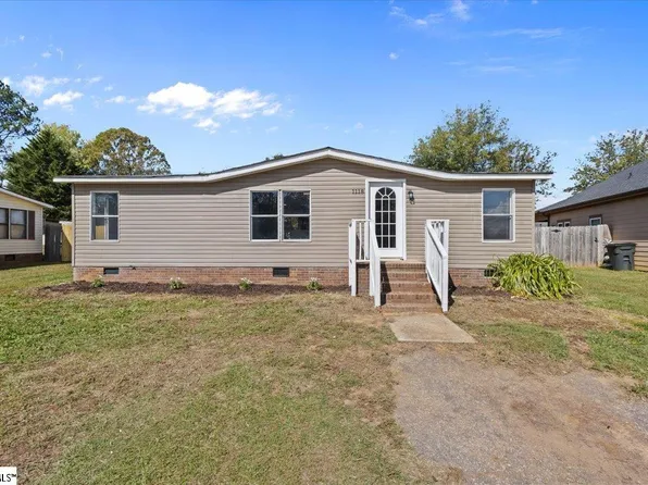 1118 Antioch Church Rd, Greenville, SC 29605