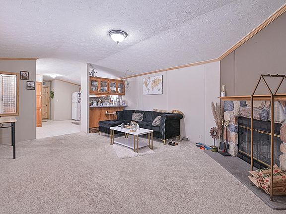 3rd image of 210 Aldrich Ave