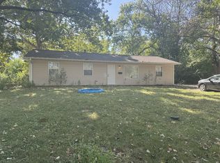 1607 Williamsburg Dr, Champaign, IL 61821