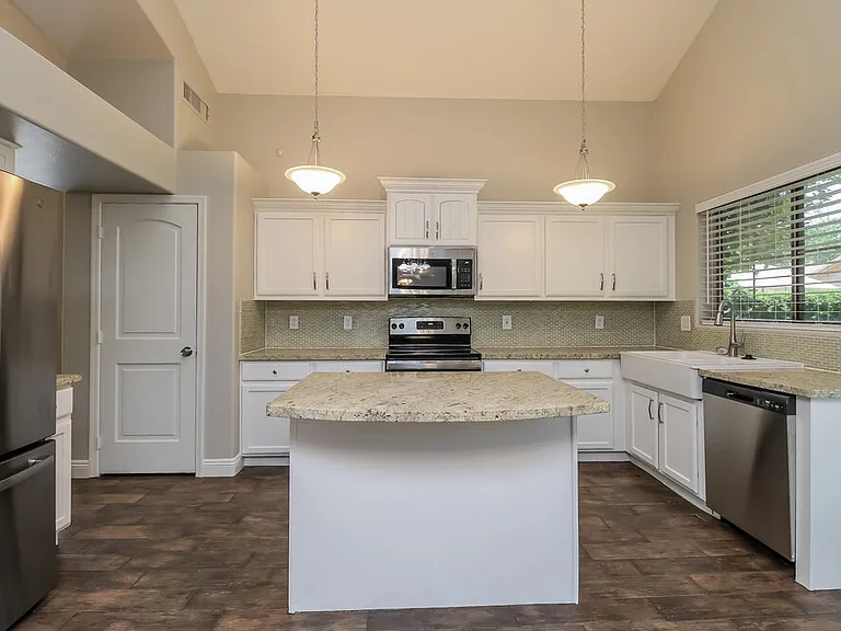 3748 E Linda Ct — Photo 6