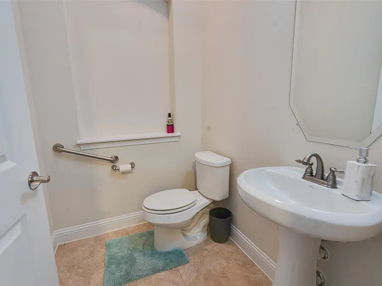 9301 Ivalenes Hope Dr — Photo 20