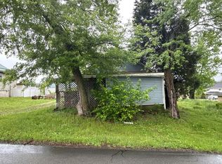 1042 Ewing St, Washington, PA 15301