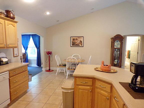 3rd image of 109 Hillsway