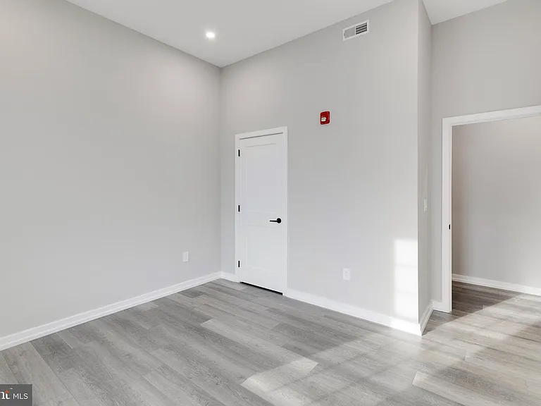 752 S 16th St #4A — Photo 19