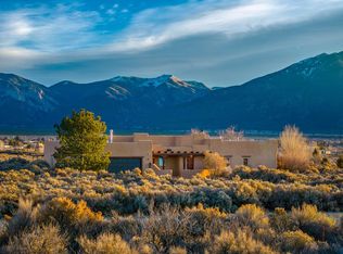 3 Tierra Madre St, El Prado, NM 87529