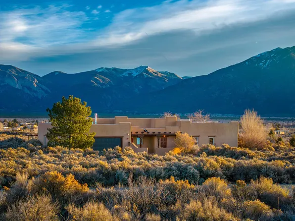 3 Tierra Madre St, El Prado, NM 87529