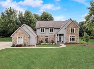 386 Nickelby Ct, Delafield, WI 53018