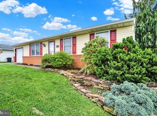 124 Treeline Dr, Newmanstown, PA 17073