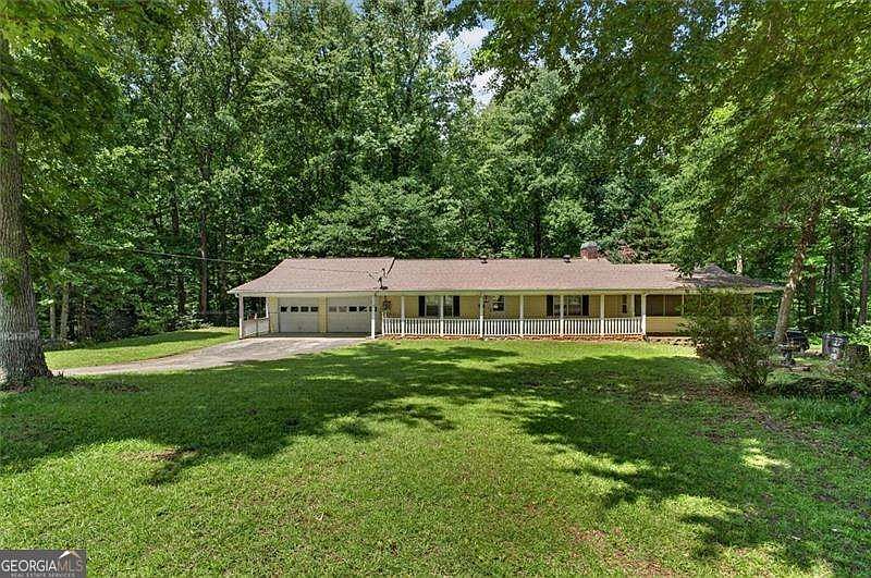 1st image of 62 Chestnut Path