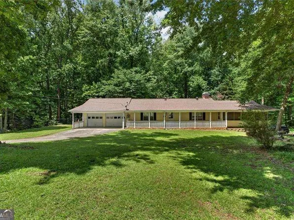 62 Chestnut Path, Dallas, GA 30132
