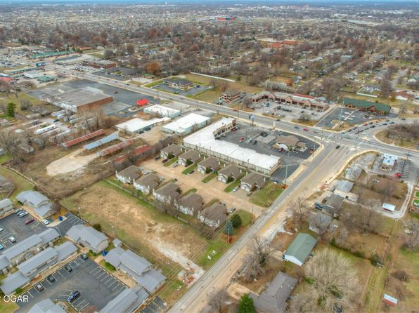 3228 Connecticut Ave, Joplin, MO 64804
