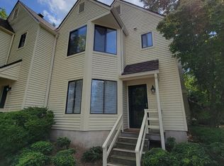 1213 Chatham Rdg, Charlottesville, VA 22901