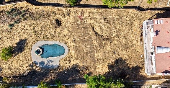 3rd image of 21765 Ybarra Rd