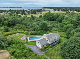 4 Heritage Ct, Cape Elizabeth, ME 04107