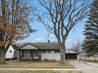 1904 Hillcrest St, Lansing, MI 48910