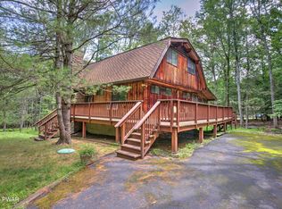 209 Indian Dr, Greentown, PA 18426