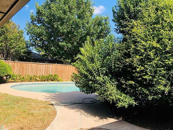 5th image of 2224 Parkhaven Dr