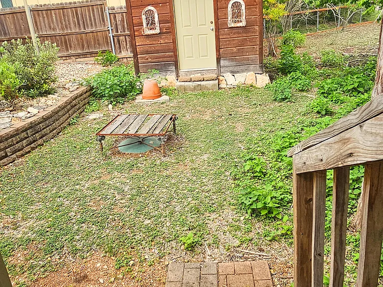 905 Tanglewood Ln — Photo 23