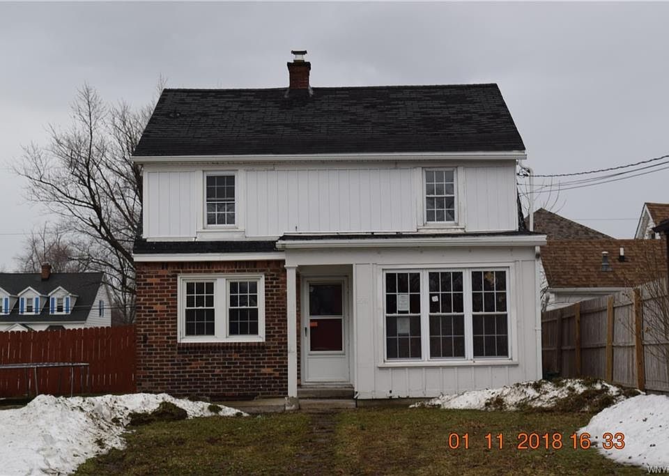 1st image of 2642 Oakwood Ave