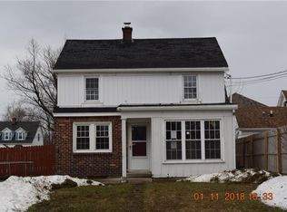 2642 Oakwood Ave, Hamburg, NY 14075